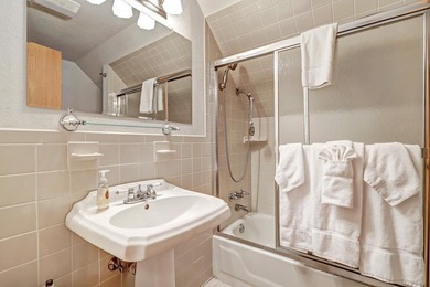 Storybook mountain escape, where cozy cabin charm and modern - photo 18