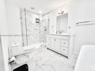 Beautifully updated and move-in ready property in north miami - photo 21