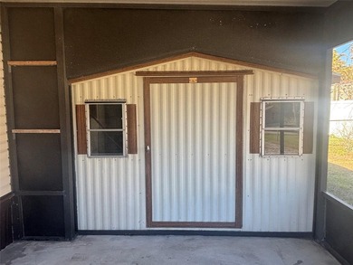 Owner financing available!Welcome to this inviting 784sqft - photo 3
