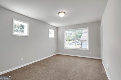 Beautifully maintained and freshly painted two-story home with a - photo 24