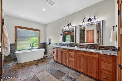 Perfectly positioned along the prestigious Highlands Golf Course - photo 26