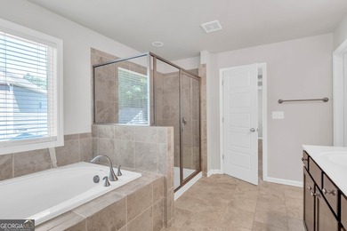 Beautifully maintained and freshly painted two-story home with a - photo 28
