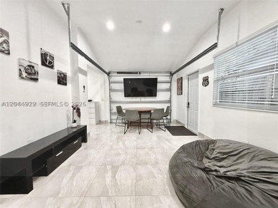 Beautifully updated and move-in ready property in north miami - photo 28