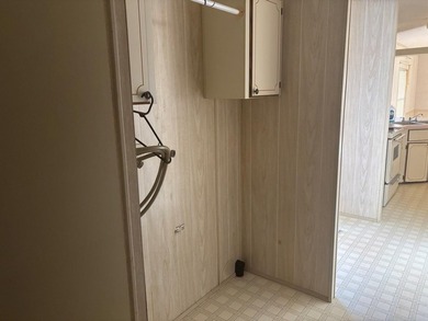 Owner financing available!Welcome to this inviting 784sqft - photo 10