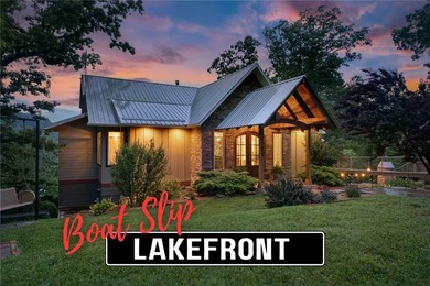 BACK ON MARKET AT NO FAILT OF SELLER. This custom-built - photo 1