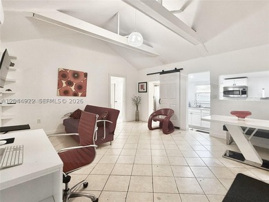 Beautifully updated and move-in ready property in north miami - photo 31