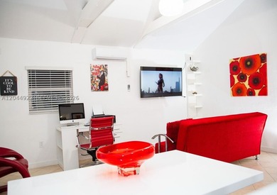 Beautifully updated and move-in ready property in north miami - photo 37