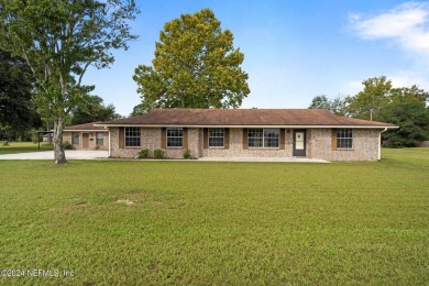 Lake Home For Sale in Green Cove Springs, Florida