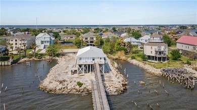 Ready for its new owners, just in time for summer fun-lakefront - photo 4