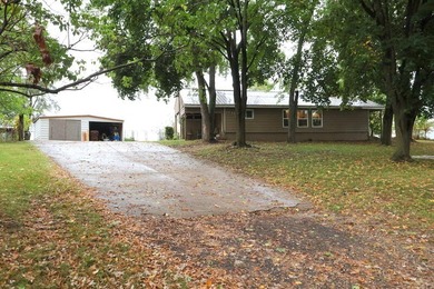 Union Lake - Branch County Home For Sale in Union City Michigan