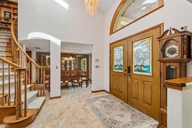 Wake up to panoramic waterfront views and enjoy the lifestyle - photo 13