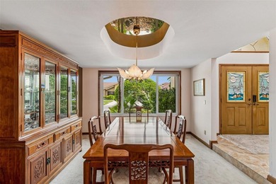 Wake up to panoramic waterfront views and enjoy the lifestyle - photo 15