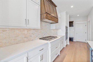 Gorgeous new construction in The Estates at Knoll Creek by Drumm - photo 17