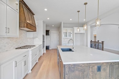 Gorgeous new construction in The Estates at Knoll Creek by Drumm - photo 18