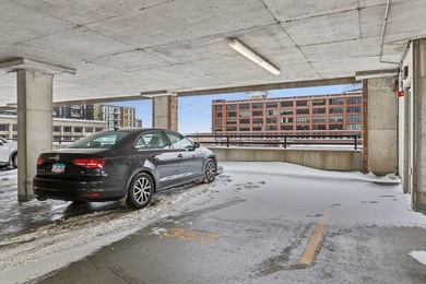 Reduced $35,000 ! Stunning 17th floor unit featuring: 2 bedrooms - photo 21