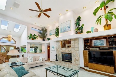 Wake up to panoramic waterfront views and enjoy the lifestyle - photo 22