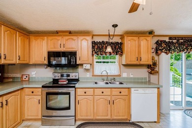 Presenting 20 Blackbird Ct, a meticulously maintained 2003 home - photo 22