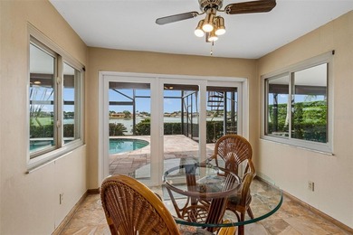 Wake up to panoramic waterfront views and enjoy the lifestyle - photo 24