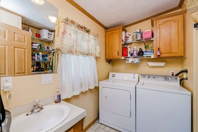 Presenting 20 Blackbird Ct, a meticulously maintained 2003 home - photo 28