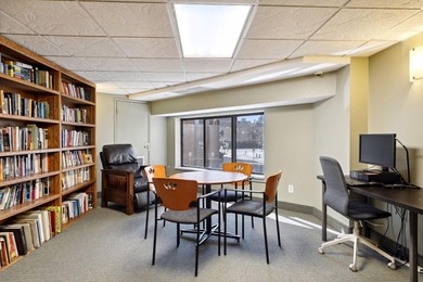 Reduced $35,000 ! Stunning 17th floor unit featuring: 2 bedrooms - photo 37