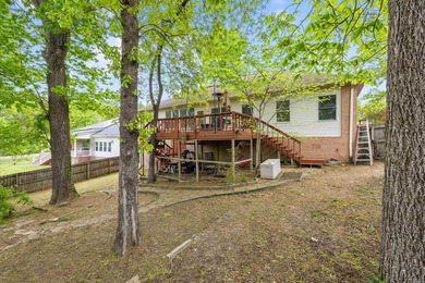 This well-maintained brick home offers a spacious and great - photo 41