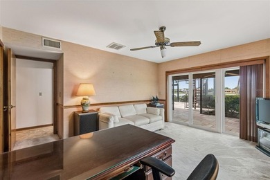 Wake up to panoramic waterfront views and enjoy the lifestyle - photo 42