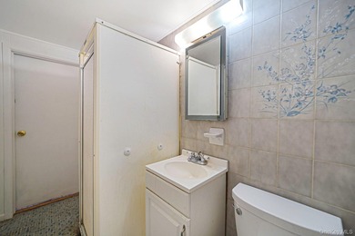 A Truly Unique Split Level 8 Room Home With Possible - photo 47