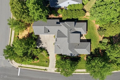 Golf course views, true one-level living, an all-brick custom - photo 2