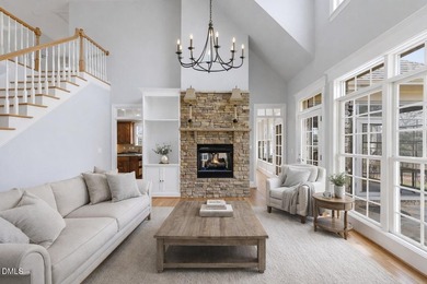 Golf course views, true one-level living, an all-brick custom - photo 5