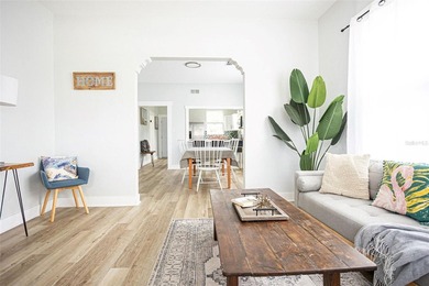 TURN-KEY BUNGALOW IN HISTORIC YBOR! This tasteful & timeless - photo 8