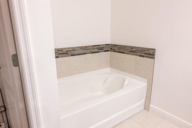 Beautiful Spacious 4 bedroom, 3 full baths, 3 Car Garage home - photo 13