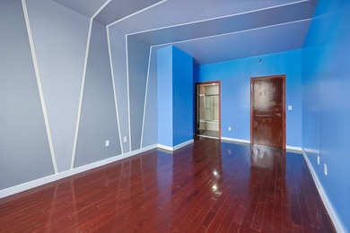 Perched high above the vibrant heart of Flushing, this elegant - photo 15