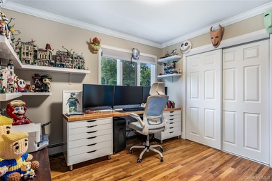 LOCATION, LOCATION, LOCATION! Welcome to this beautifully and - photo 18