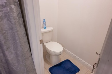 Beautiful Spacious 4 bedroom, 3 full baths, 3 Car Garage home - photo 18