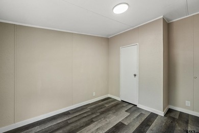 Welcome to this beautifully updated 4-bedroom, 2-bathroom mobile - photo 20