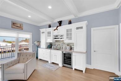 Welcome to your dream waterfront retreat in the heart of - photo 20