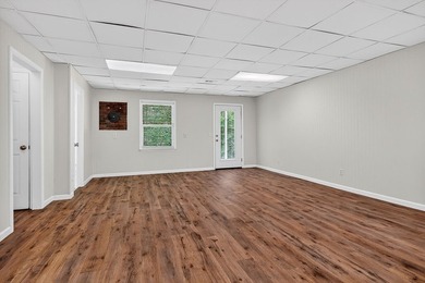 Privacy, peace and modern updates- all just minutes from Hwy 111 - photo 26