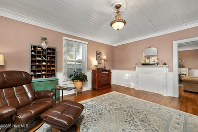 Charming downtown New Bern home with a welcoming front porch - photo 5