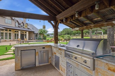Offering the ultimate in private country living under wide-open - photo 36