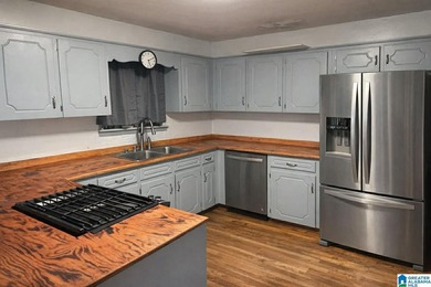 Welcome to 39 Sandy Hill Drive in Ohatchee, a waterfront - photo 3
