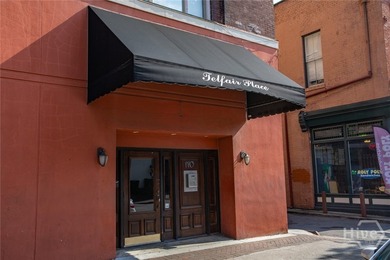 Lovely historic condo in prime location in Downtown Savannah - photo 4