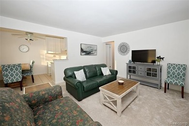 Fourth-floor unit in a well-maintained co-op community, ideally - photo 5