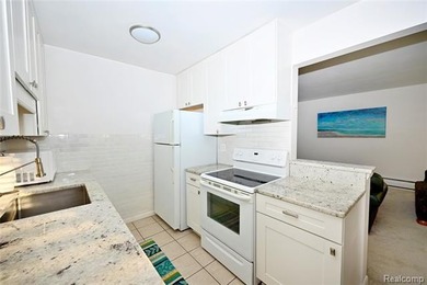 Fourth-floor unit in a well-maintained co-op community, ideally - photo 10