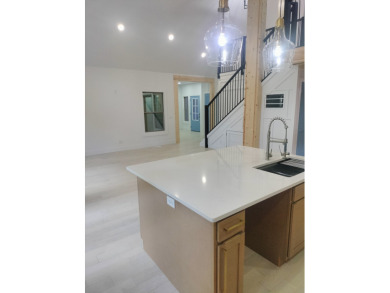 CUSTOM PRIVATE ONE OF A KIND NEW CONSTRUCTION W/ POSSIBLE DOCK - photo 6