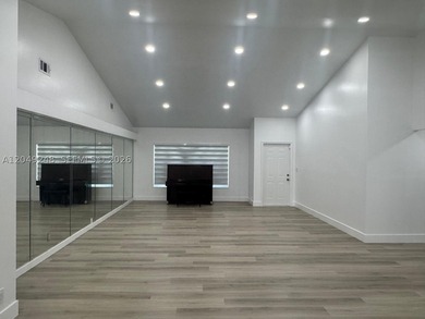 BUY THIS SPACIOUS, BEAUTIFULLY RENOVATED POOL HOME IN THE - photo 8