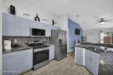 Come View and Make an Offer - Move in Ready - 4 bedroom 2 bath - photo 9