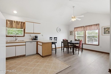 Bright and breezy 309 W Durham Street offers easy Outer Banks - photo 12