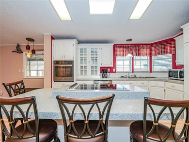 Well-maintained 2BR/2BA home with 1,466 sq ft under air - photo 13