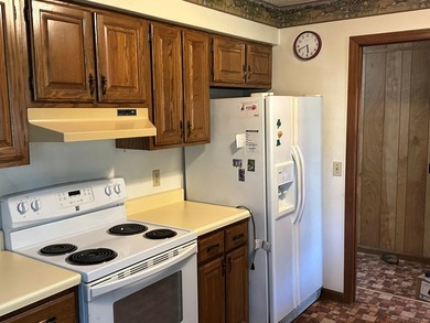 MAKE THIS YOUR HOME, THREE BEDROOM TWO BATHS ON 3.6 BEAUTIFUL - photo 15