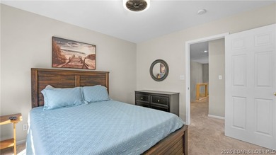 Hard-to-find end-unit townhome in the heart of Lake Ozark with - photo 16